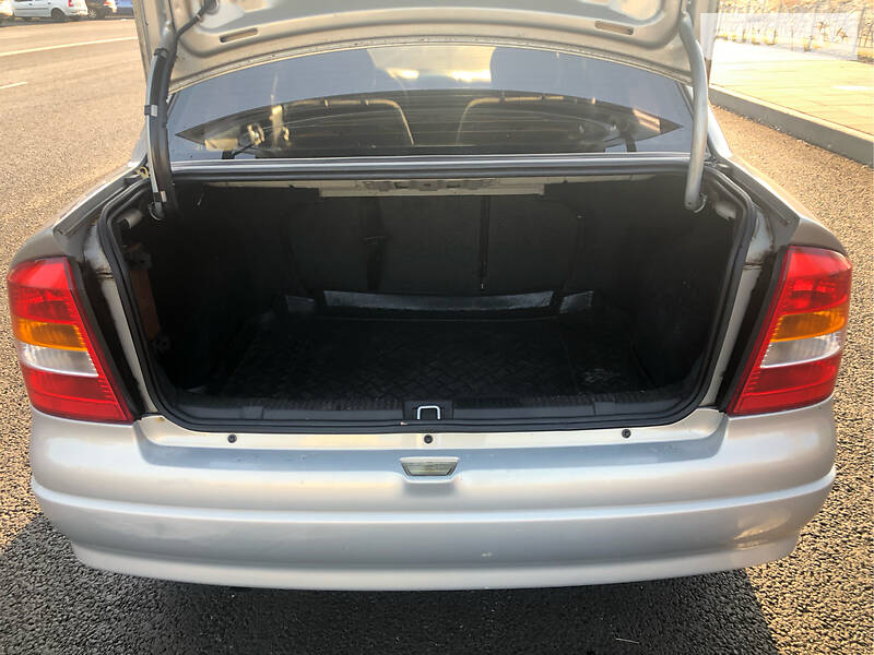Седан Opel Astra 2007 в Черкассах