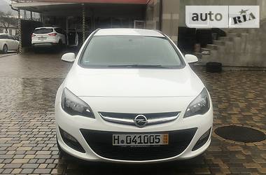 Універсал Opel Astra 2016 в Сваляві