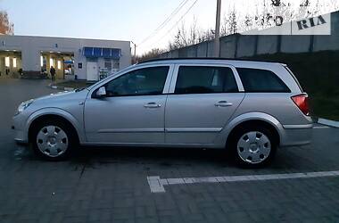 Универсал Opel Astra 2006 в Тернополе