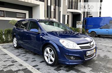 Универсал Opel Astra 2009 в Стрые