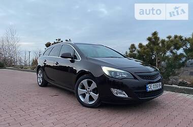 Универсал Opel Astra 2012 в Черновцах