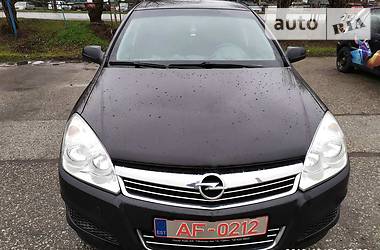 Универсал Opel Astra 2009 в Ровно