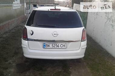 Універсал Opel Astra 2007 в Демидівці