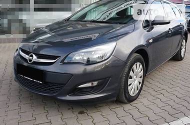 Універсал Opel Astra 2014 в Чернівцях