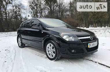 Хетчбек Opel Astra 2005 в 