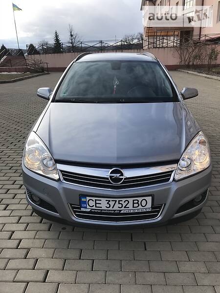 Універсал Opel Astra 2007 в Чернівцях