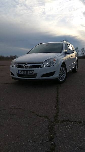 Универсал Opel Astra 2008 в Скадовске