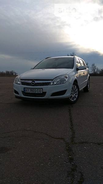 Универсал Opel Astra 2008 в Скадовске