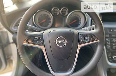 Універсал Opel Astra 2015 в 