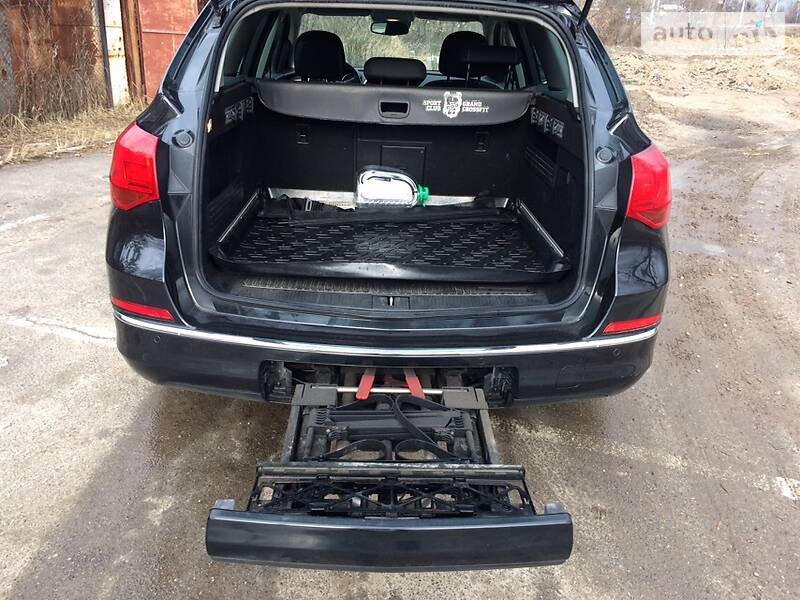 Універсал Opel Astra 2013 в Києві