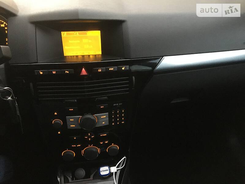 Універсал Opel Astra 2008 в Луцьку