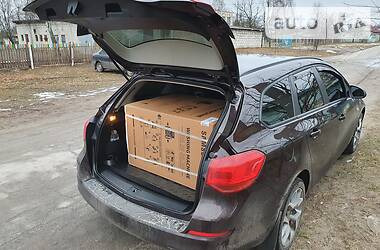 Універсал Opel Astra 2012 в 