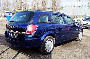 Универсал Opel Astra 2006 в Черкассах