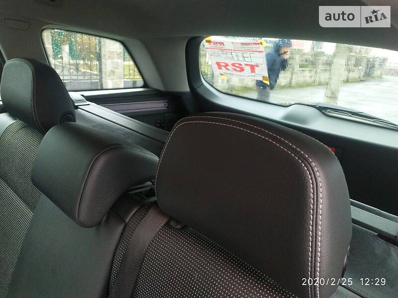 Універсал Opel Astra 2009 в Острозі