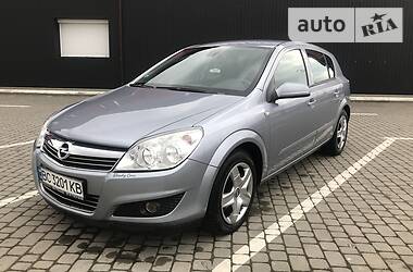 Хэтчбек Opel Astra 2008 в Львове