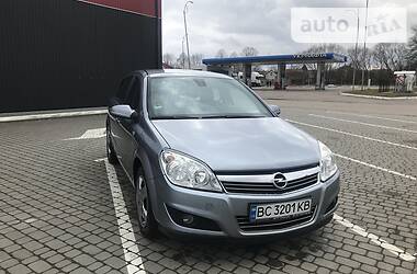 Хэтчбек Opel Astra 2008 в Львове