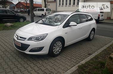 Универсал Opel Astra 2014 в Смеле