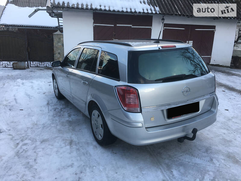Універсал Opel Astra 2008 в Сколе