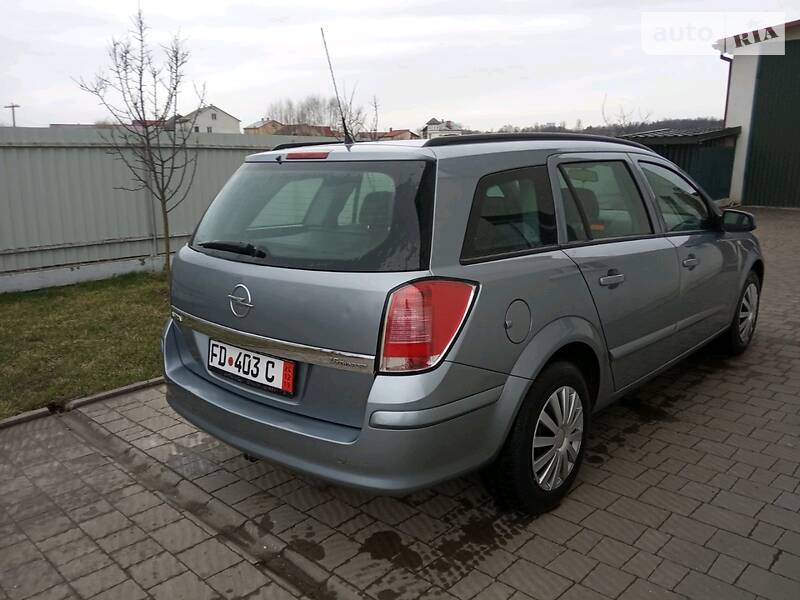 Універсал Opel Astra 2006 в Львові