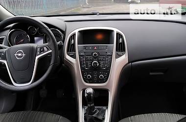 Універсал Opel Astra 2011 в 