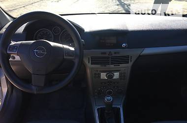 Універсал Opel Astra 2006 в 