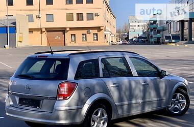 Універсал Opel Astra 2008 в 