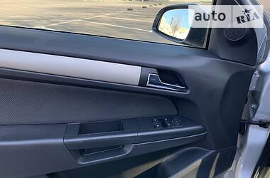 Універсал Opel Astra 2008 в 