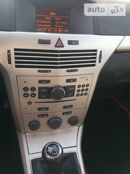 Універсал Opel Astra 2009 в Києві