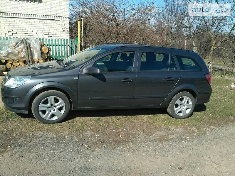 Універсал Opel Astra 2009 в Києві