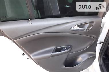 Універсал Opel Astra 2016 в 