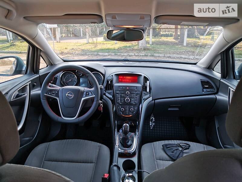 Хетчбек Opel Astra 2011 в Івано-Франківську фото 16 Хетчбек Opel Astra 2011 в Івано-Франківську