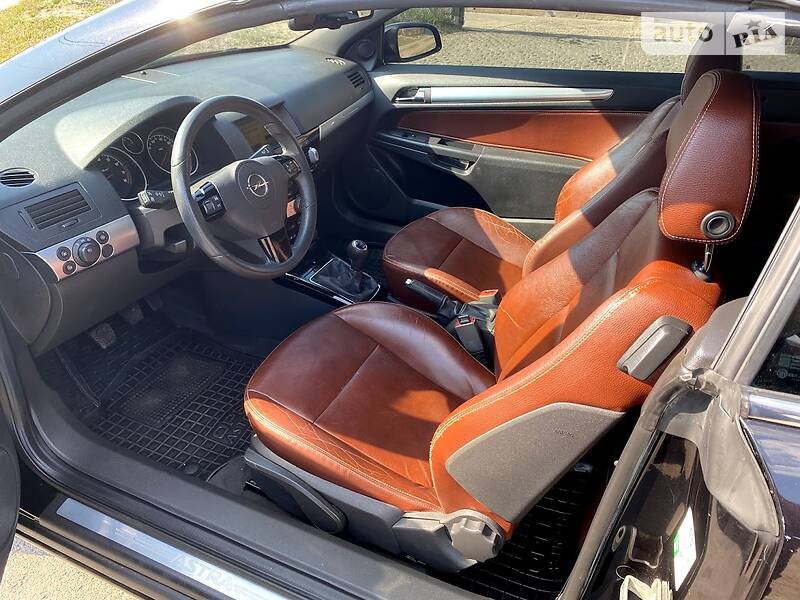 Кабріолет Opel Astra 2007 в Житомирі