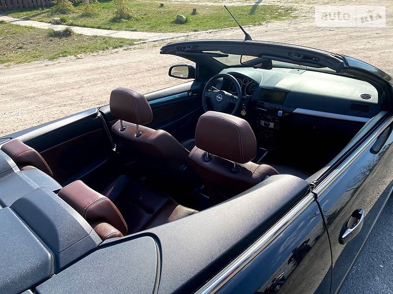 Кабріолет Opel Astra 2007 в Житомирі