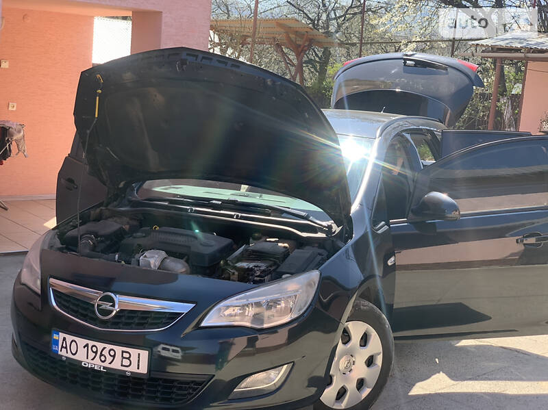 Універсал Opel Astra 2012 в Хусті фото 21 Універсал Opel Astra 2012 в Хусті
