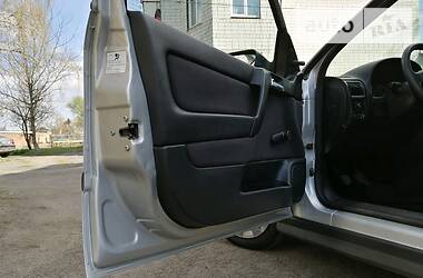 Універсал Opel Astra 2000 в 