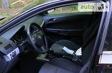 Хетчбек Opel Astra 2005 в 