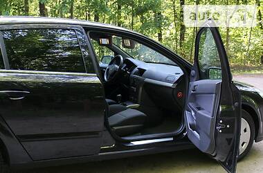 Хетчбек Opel Astra 2005 в 