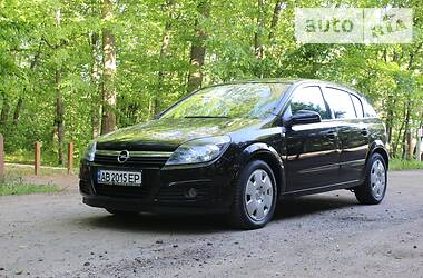 Хетчбек Opel Astra 2005 в 