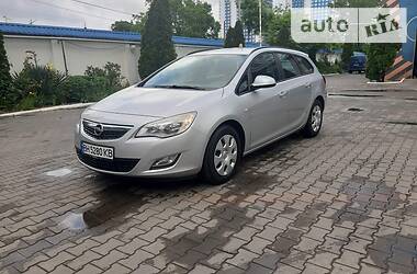 Универсал Opel Astra 2011 в Одессе