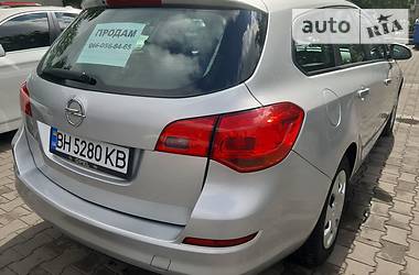 Универсал Opel Astra 2011 в Одессе