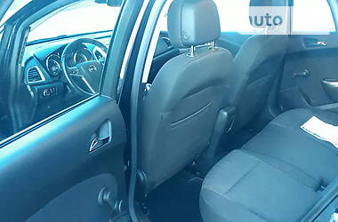 Універсал Opel Astra 2011 в 