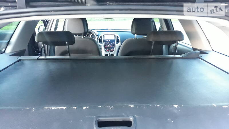 Універсал Opel Astra 2011 в Вінниці