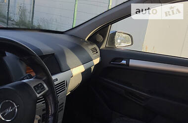 Хетчбек Opel Astra 2008 в 