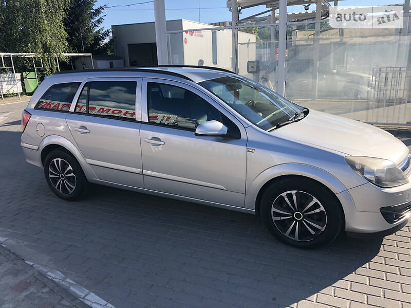 Універсал Opel Astra 2006 в Луцьку