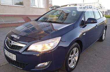 Универсал Opel Astra 2011 в Хмельницком