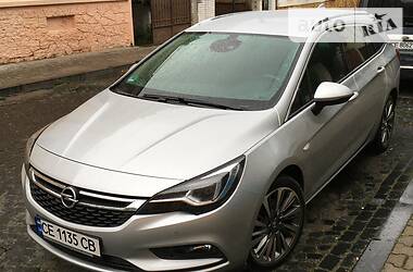 Універсал Opel Astra 2016 в Чернівцях
