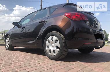 Хэтчбек Opel Astra 2012 в Мелитополе