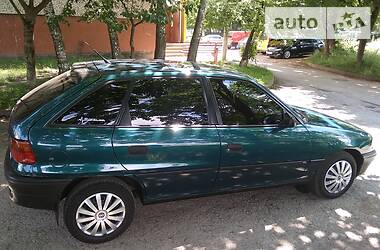 Хэтчбек Opel Astra 1995 в Богородчанах