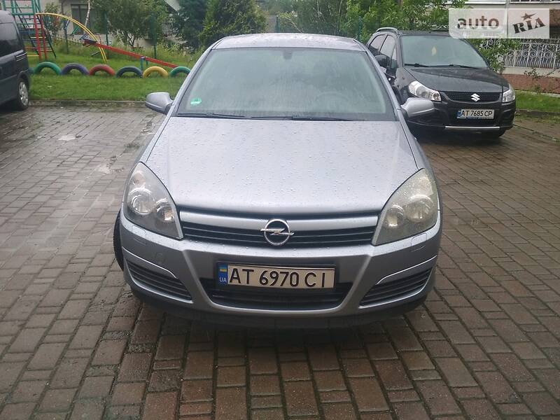 Хэтчбек Opel Astra 2004 в Богородчанах