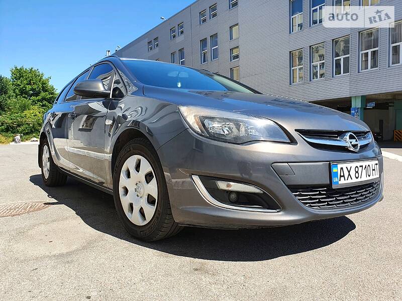 Универсал Opel Astra 2012 в Харькове